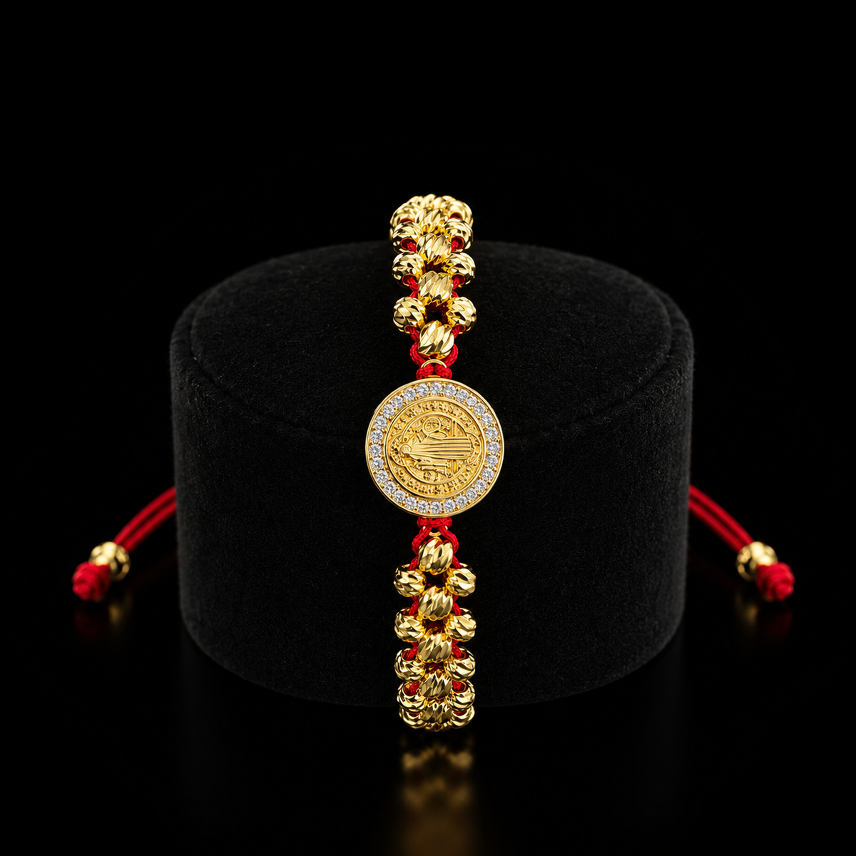 Pulsera tres carriles San Benito oro laminado 18K
